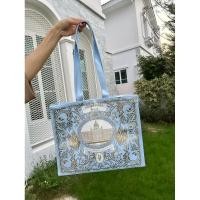 ราคา พร้อมส่ง กระเป๋า HARRODS รุ่น Regal Banner Tote Bag ของแท้ (24002623127)