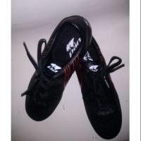 ราคา รองเท้าสตั๊ด Pan รองเท้ามือ2 สภาพ99% ยังไม่เคยใส่ (6336935173)