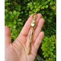 ราคา คฑาปู่​อือ​ลือ​นาคราช​ เหล็กไหล​ทอง​ปลาไหล​ (22428920541)