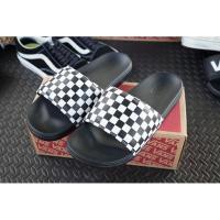 ราคา รองเท้าแตะ vans sildes checkerboard (29507673436)