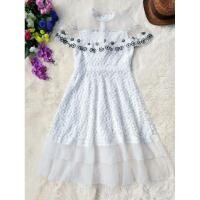 ราคา ND451ส่งฟรี มือ 2 งานป้าย Love Love เดรสสั้นสีขาว ผ้าลูกไม้ แต่งผ้าแก้วปักดอกช่วงไหล่ งานซับในทั้งตัว (5266271458)