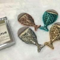 ราคา แปรงเกลี่ยรองพื้น KYLIE (320680072)