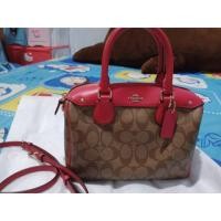 ราคา Coach หมอน 9 นิ้ว ของแท้ มือสอง สภาพดี (2748175464)
