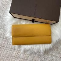 ราคา กระเป๋าสตางค์ใบยาว LV EPI long wallet แท้ 100% มือ 2 (18353600456)