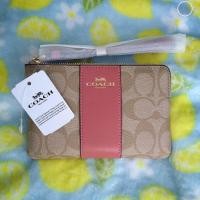 ราคา แท้ 100% พร้อมส่ง New Coach กระเป๋าคล้องมือ 1 ซิป Size S #F58035 (1688405742)