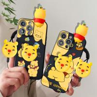 ราคา Samsung Galaxy J6 Plus J6 Prime J6 J6 2018 J1 Ace J1 2016 J2 2016 J3 2016 J5 2016 J7 2016 J3 Pro 3D น่ารักการ์ตูน Winnie the Pooh เคสโทรศัพท์พร้อมขาตั้งตุ๊กตาและเชือกเส้นเล็ก (43410771785)