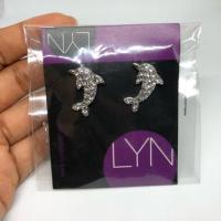 ราคา ต่าง LYN ของแท้ 100% ต่างหูเพชร ตุ้มหู โลมา (934279200)