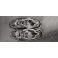 ราคา รองเท้ามือสองไซส์42/27แท้ (29326236985)