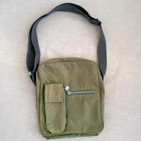 ราคา *มือสอง* กระเป๋าสะพายข้าง Esprit สีเขียวโอลีฟ (41068895782)