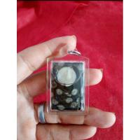 ราคา พระสมเด็จวงพระจัทร์แกะสลักจากหินพระธาตุเขาสามร้อยยอด (25864867557)