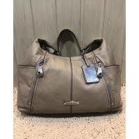 ราคา กระเป๋าสะพายแฟชั่น แบรนด์ Aigner (4357573658)