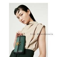 ราคา ของแท้จาก shop กระเป๋าสตางค์ใบยาวชาร์ลแอนด์คีธ CHARLES & KEITH Stone-Embellished Mini Long Wallet_CK6-10770429 (7176569288)