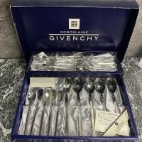 ราคา เซ็ท ช้อน Givenchy 20 ชิ้น แท้100% ของใหม่ ไม่ผ่านการใช้งาน (8154357585)