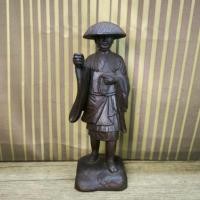ราคา Takaoka Copperware Daishi รูปเหล็กหล่อ นักแสวงบุญ โคโบไดชิ (ไม่มีไม้เท้า) มือสอง (23260779313)
