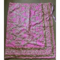 ราคา ผ้าถุงแต่งปักดิ้นทอง งานปักมือทั้งตัว แบบพันผูกได้ตามขนาดเอว มีซับใน สวยมากๆ (40904521648)