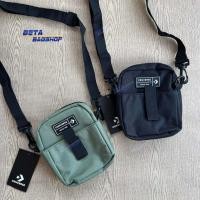 ราคา Converse แท้ !!! กระเป๋าสะพายข้าง รุ่น 1261806 ใบเล็ก กระทัดรัด ++ ลิขสิทธิ์แท้ 100% ++ (24011297792)