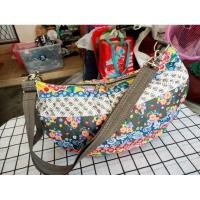 ราคา Lesportsac กระเป๋าสะพายใบใหญ่ มือสอง ของแท้ (24822865802)