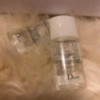 ราคา Dior DiorSnow Essence of Light Brightening Light-Activating Micro-Infused Lotion 15 mL. (1180483071)