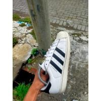 ราคา Adidas superstar สีขาว สีดํา (28511845828)