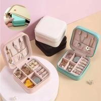 ราคา กล่องเครื่องประดับ หนัง PU กล่องเก็บเครื่องประดับ ผ้ากำมะหยี่ แบบมีซิป ขนาดเล็ก แบบพกพา เก็บเครื่องประดับ จัดระเบียบ (18335520038)