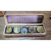 ราคา กระดุมเงิน ทำจากเหรียญสลึง 2458 สมัยรัชกาลที่ 6 (19780472093)