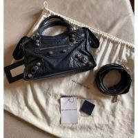 ราคา กระเป๋า BALENCIAGA MINI CITY ปี 2013 สี NAVY แท้ 100% (23219243193)