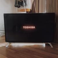 ราคา มือสองสภาพดี — TOSHIBA 32 นิ้ว LED SMART TV (10050503752)