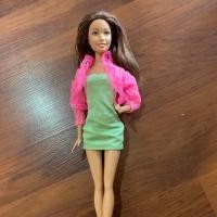 ราคา ตุ๊กตาบาร์บี้มือสองของแท้ แถมชุด! (3537443848)