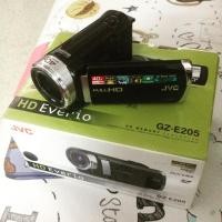 JVC Everio (GZ-E205)