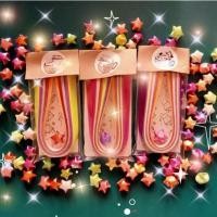 ราคา กระดาษพับดาวสะท้อนแสง แพ็คละ50เส้น คละสีแถมสีส้ม 5 เส้น ทุกซอง (1925067008)