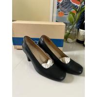 ราคา รองเท้าส้นสูงผู้หญิง Thames size 36 #รองเท้ามือสอง #รองเท้าผู้หญิง #รองเท้าส้นสูง (40213688958)