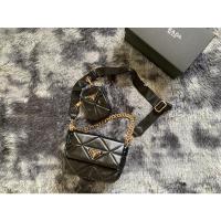 ราคา กระเป๋าสะพายPrada สีดำ (10947626999)