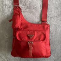 ราคา Prada crossbody bag สภาพดี ของแท้ ปราด้า กระเป๋าแบรนด์เนม กระเป๋ามือสอง (10757703537)