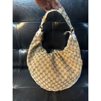 ราคา Gucci Beige Canvas GG Horsebit Catena Hobo Bag มือ2 ของแท้ (21396564157)