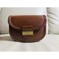 ราคา กระเป๋าสะพาย charles and keith มือสองของแท้ (22734885599)