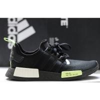 ราคา Adidas NMD_R1 สองเท้ามือสอง(เเท้100%) (11289382402)