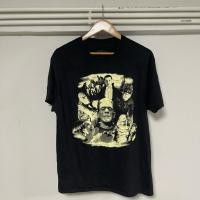 ราคา เสื้อมือสอง Universal Studios - Classic Monsters (28641920267)
