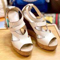 ราคา Jimmy Choo White Wedges Shoes (รับประกันสินค้าแท้) (25521930962)
