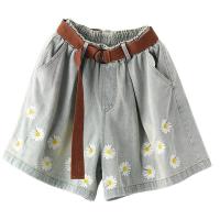 ราคา กางเกงยีนส์ขาสั้นลายปักดอกไม้ (14497040091)