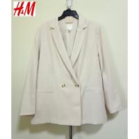 ราคา H&M เสื้อสูทผู้หญิง สีขาวครีม อก 42 นิ้ว มือสอง (29179654160)