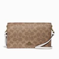 ราคา HAYDEN FOLDOVER CROSSBODY CLUTCH IN COLORBLOCK SIGNATURE CANVAS (COACH 41920) B4/TAN CHALK (4779687231)