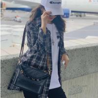 ราคา กระเป๋าสะพายไหล่ กระเป๋าถือ หนัง แต่งสายโซ่ ประดับเพชร แฟชั่นคลาสสิก สําหรับสตรี (26526838661)