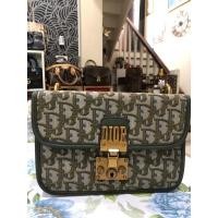 ราคา กระเป๋าครอสบอดี้ มือสอง สภาพใช้งาน (14391820919)