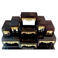 ราคา โต๊ะหมู่บูชา หมู่ 9 หน้า 6 โต๊ะวางพระขนาด 6x12 นิ้ว สีโอ้ค แบบกระจังทอง ทั้งชุด 9 ชิ้น[ทองโอ้ค] (17171428895)