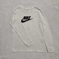ราคา เสื้อยืดกันหนาว Nike เด็กมือสองวัดรอบอก 32 นิ้วยาว 23 นิ้ว (26867401849)