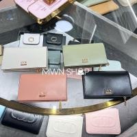 ราคา Lyn กระเป๋าสตางค์ มีโค้ดลด30% Essential Semi Long Wallet กระเป๋าสตางค์ใบกลาง ของแท้จากชอป (25085732481)