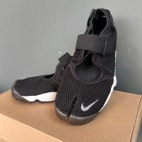 ราคา รองเท้ากีฬาไนกี้สีดำ (26783255019)