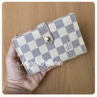 ราคา มือ2 กระเป๋าสตางค์ใบกลาง Lv Damier Azur แท้% (728814096)