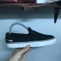 ราคา Nike TOKI Slip Canvas Size 40(25.5cm)ของแท้มือสอง (1428605838)
