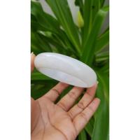 ราคา กำไลหยกขาวพม่า เนื้อกึ่งแก้วกึ่งเทียน (7505793715)